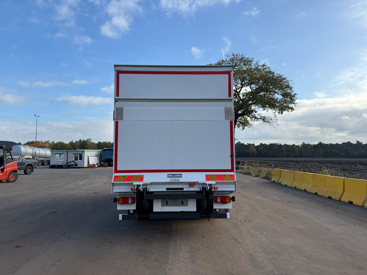 Mercedes Atego 1224 - Camion fourgon: photos 5 Mercedes Atego 1224 - Camion fourgon: photos 5