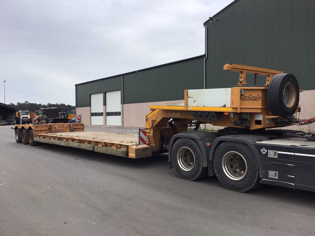 Semi-remorque surbaissé nooteboom EURO-66-03: photos 9 Semi-remorque surbaissé nooteboom EURO-66-03: photos 9