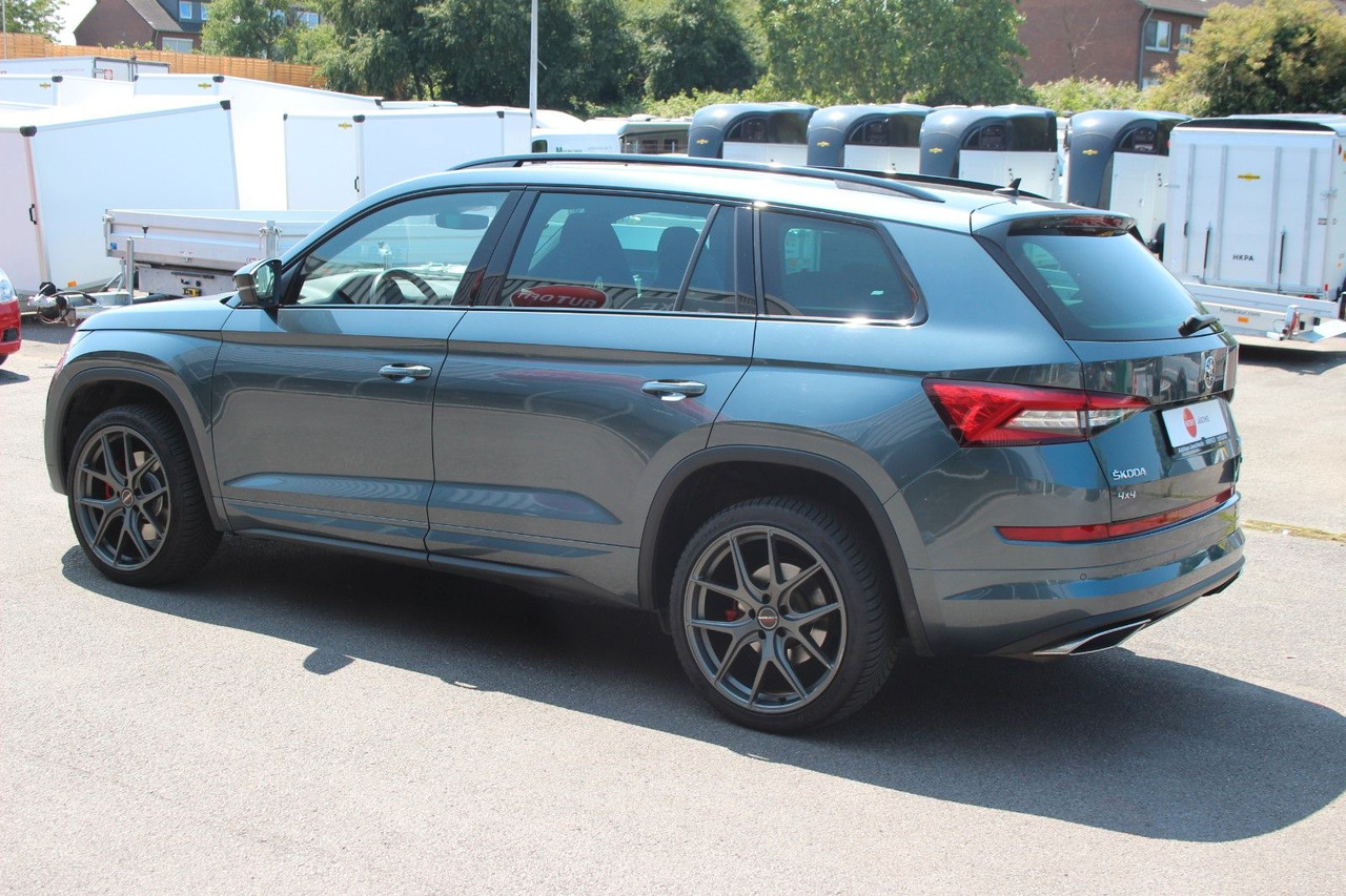 Skoda Kodiaq RS 4x4 ACC Std-Hzg Pano Alcant LED Canton - SUV: photos 4 Skoda Kodiaq RS 4x4 ACC Std-Hzg Pano Alcant LED Canton - SUV: photos 4