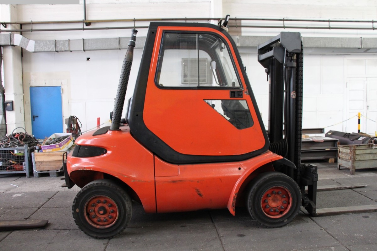 LINDE H40D - Chariot élévateur diesel: photos 1 LINDE H40D - Chariot élévateur diesel: photos 1