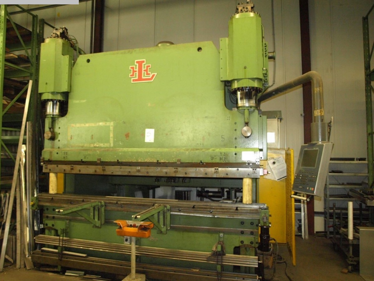 LOTZE 309x3000kn - Machine à métaux: photos 2 LOTZE 309x3000kn - Machine à métaux: photos 2