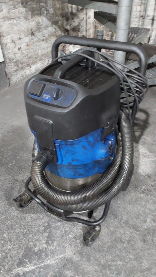 NILFISK ALTO Alto - Aspirateur industriel: photos 3 NILFISK ALTO Alto - Aspirateur industriel: photos 3