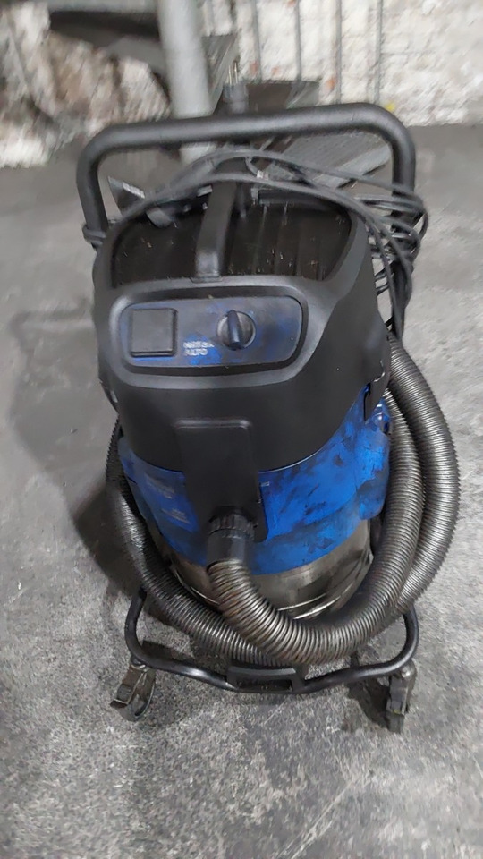 NILFISK ALTO Alto - Aspirateur industriel: photos 4 NILFISK ALTO Alto - Aspirateur industriel: photos 4