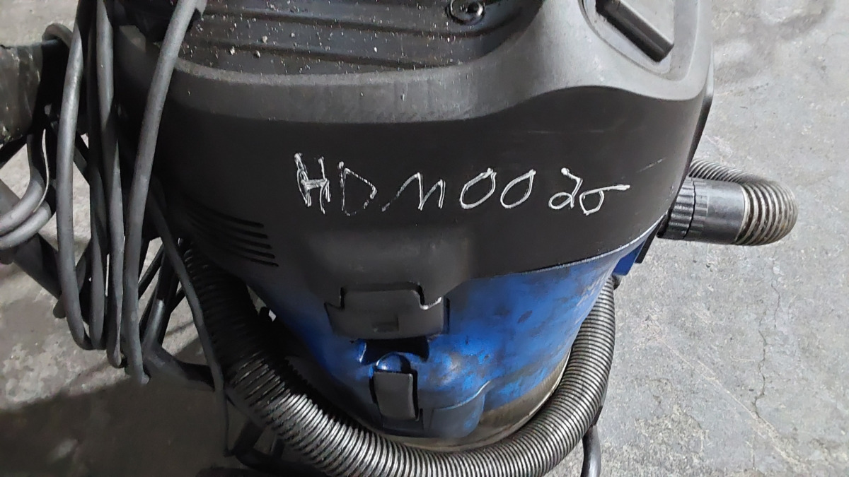 NILFISK ALTO Alto - Aspirateur industriel: photos 1 NILFISK ALTO Alto - Aspirateur industriel: photos 1