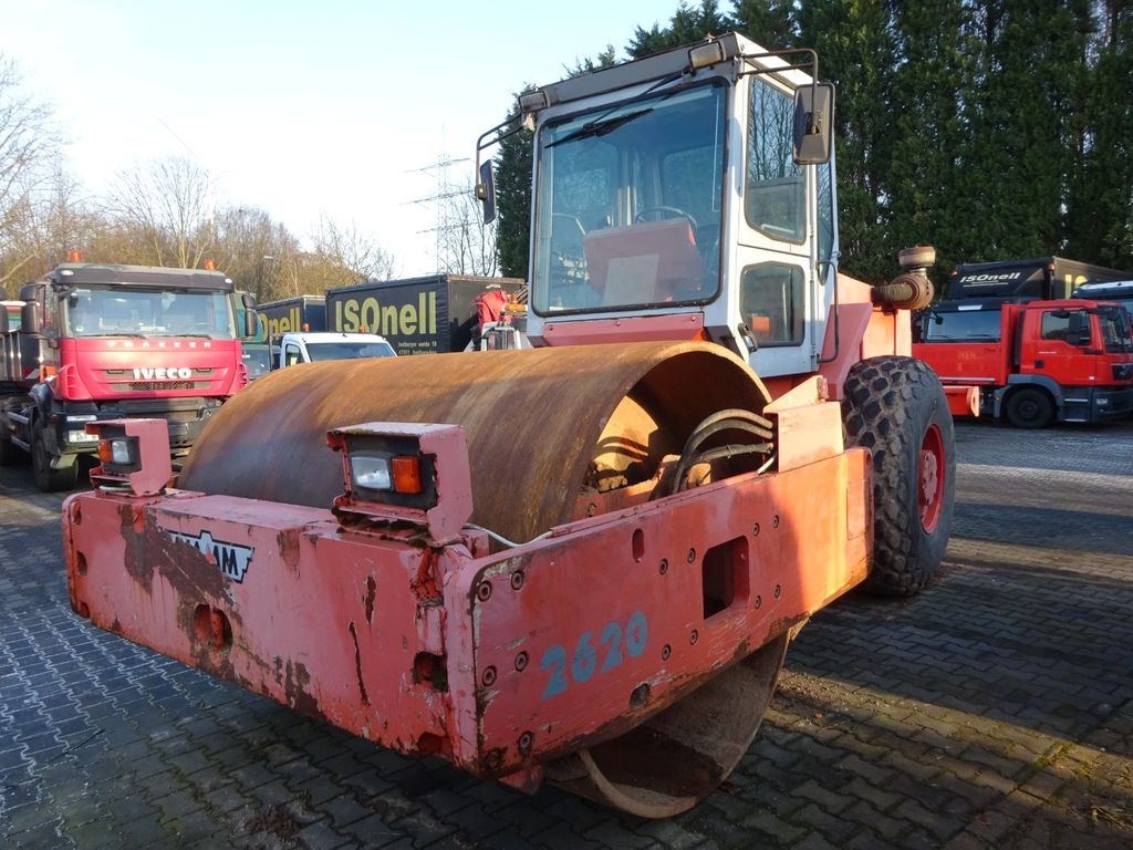 Hamm Confort 12V Walze 2520 D - Compacteur à pieds de mouton/ Monocylindre: photos 1 Hamm Confort 12V Walze 2520 D - Compacteur à pieds de mouton/ Monocylindre: photos 1