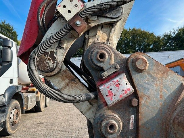 Liebherr R 934 C mit Lasersystem Kettenbagger - Pelle sur chenille: photos 4 Liebherr R 934 C mit Lasersystem Kettenbagger - Pelle sur chenille: photos 4