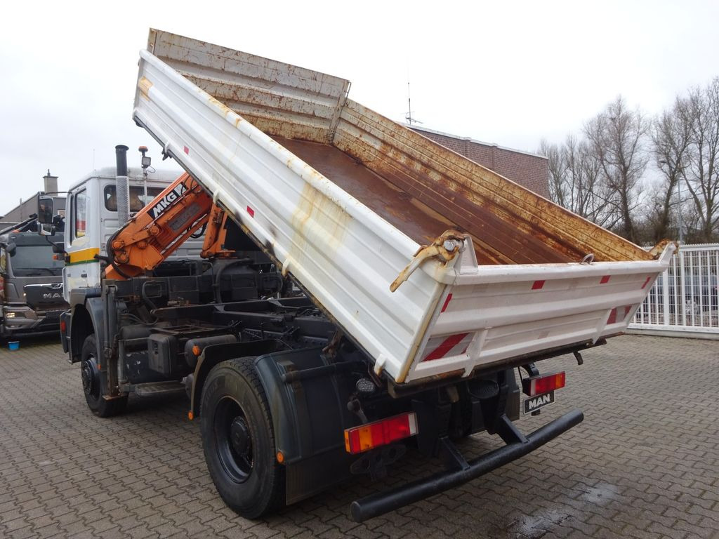 MAN 19.314 3SKipper MKG Ladekran + Schneeplatte - Camion grue, Camion benne: photos 3 MAN 19.314 3SKipper MKG Ladekran + Schneeplatte - Camion grue, Camion benne: photos 3