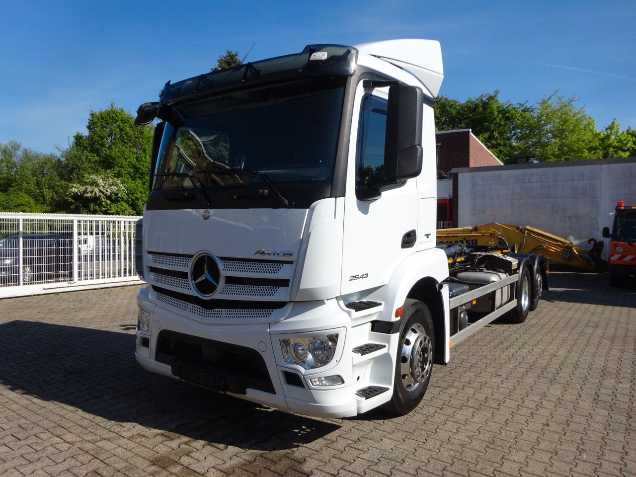 Mercedes-Benz 2543 Antos PALFINGER Abroller - Camion ampliroll: photos 2 Mercedes-Benz 2543 Antos PALFINGER Abroller - Camion ampliroll: photos 2