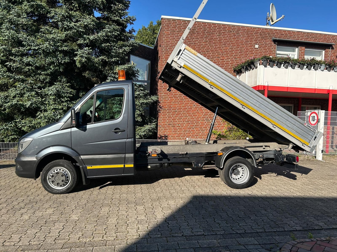 Mercedes-Benz 516CDI SPRINTER DAUTEL ALU-3SKIPPER System 2050 - Utilitaire benne: photos 1 Mercedes-Benz 516CDI SPRINTER DAUTEL ALU-3SKIPPER System 2050 - Utilitaire benne: photos 1
