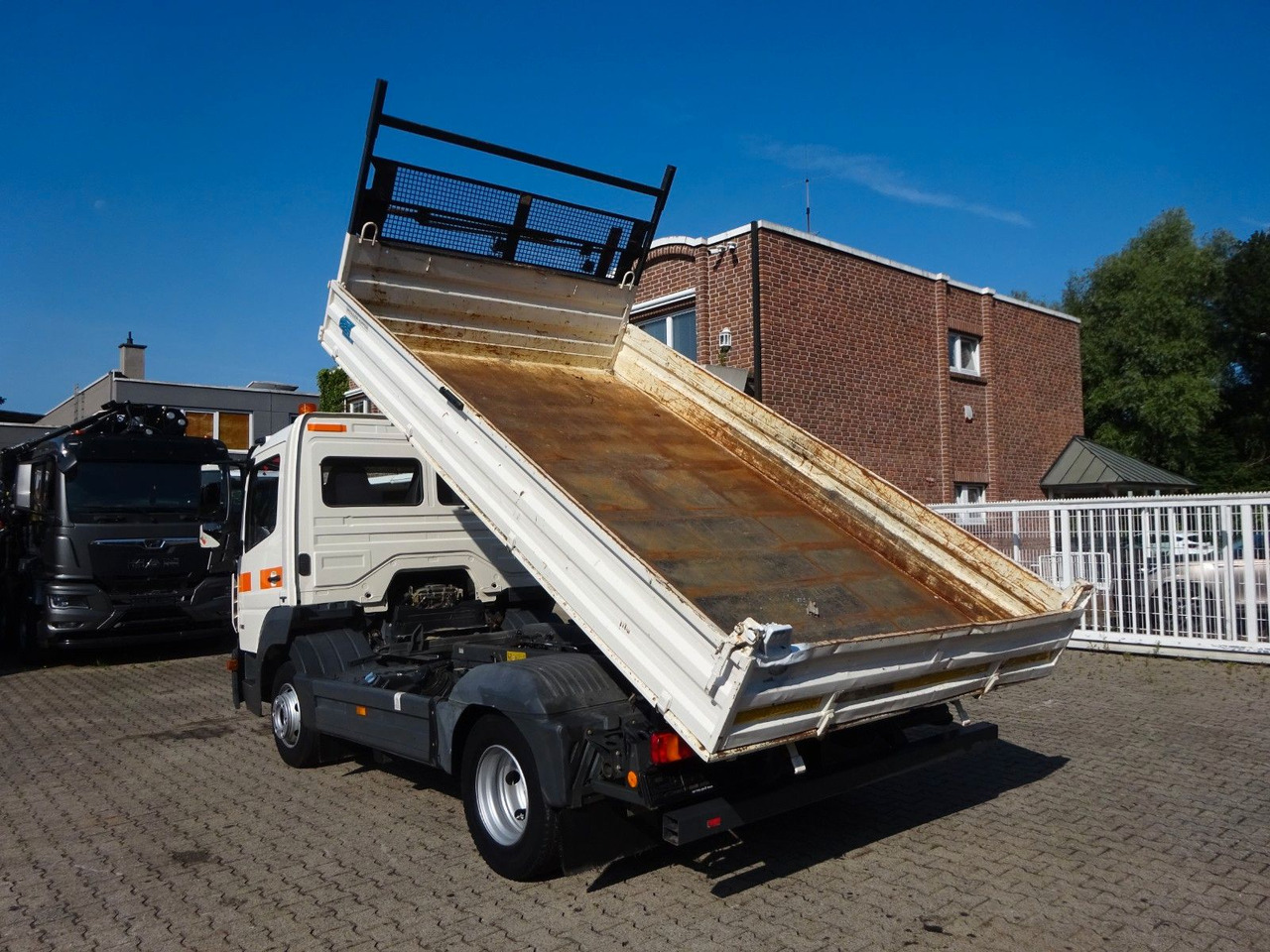 Mercedes-Benz 818 Atego MEILLER 3Skipper 4x2 - Camion benne: photos 4 Mercedes-Benz 818 Atego MEILLER 3Skipper 4x2 - Camion benne: photos 4