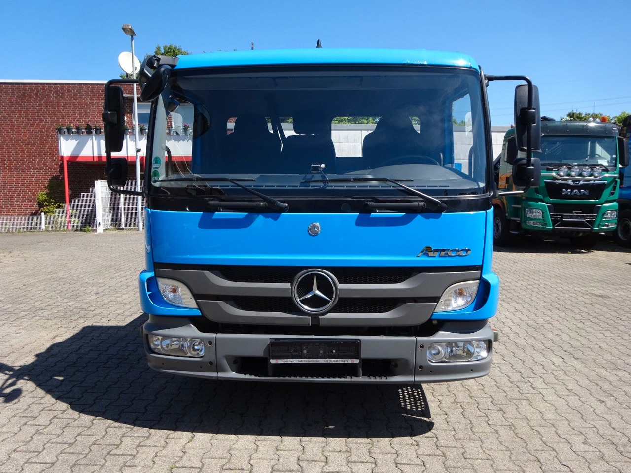Mercedes-Benz 818 Atego kurze Pritsche 4.0 Meter - Utilitaire plateau: photos 5 Mercedes-Benz 818 Atego kurze Pritsche 4.0 Meter - Utilitaire plateau: photos 5