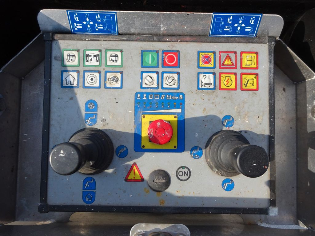 Camion avec nacelle, Véhicule utilitaire Nissan CABSTAR 35.13 PALFINGER Steiger P260B 26 Meter: photos 13