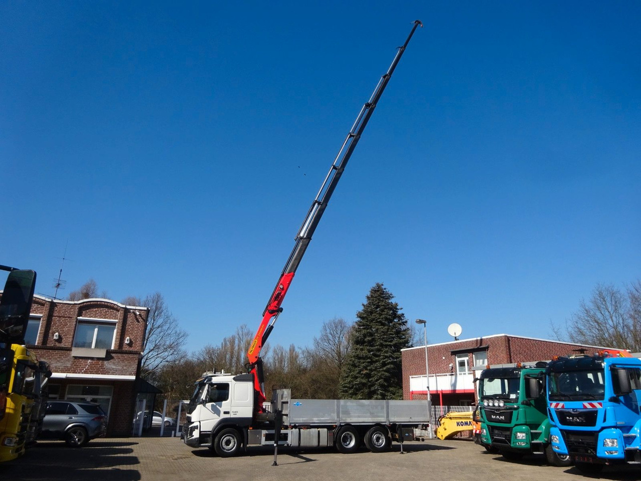 Volvo FMX 540 Pritsche + PK 33002 Kran 6x2 - Camion grue: photos 3 Volvo FMX 540 Pritsche + PK 33002 Kran 6x2 - Camion grue: photos 3
