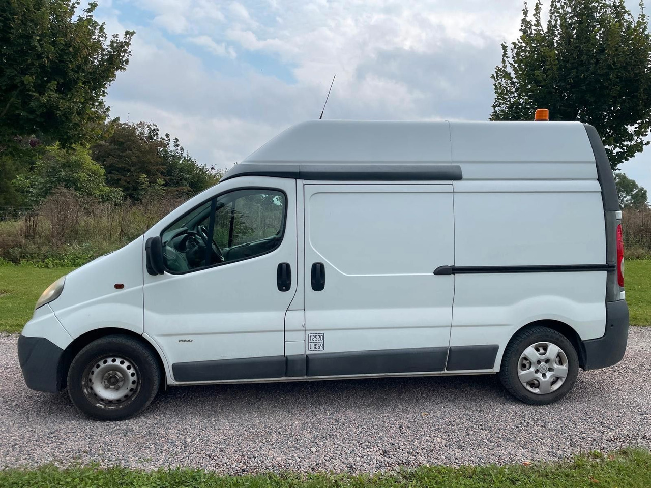 Opel Vivaro 2.0 CDTI L2H2 - Fourgonnette: photos 2 Opel Vivaro 2.0 CDTI L2H2 - Fourgonnette: photos 2