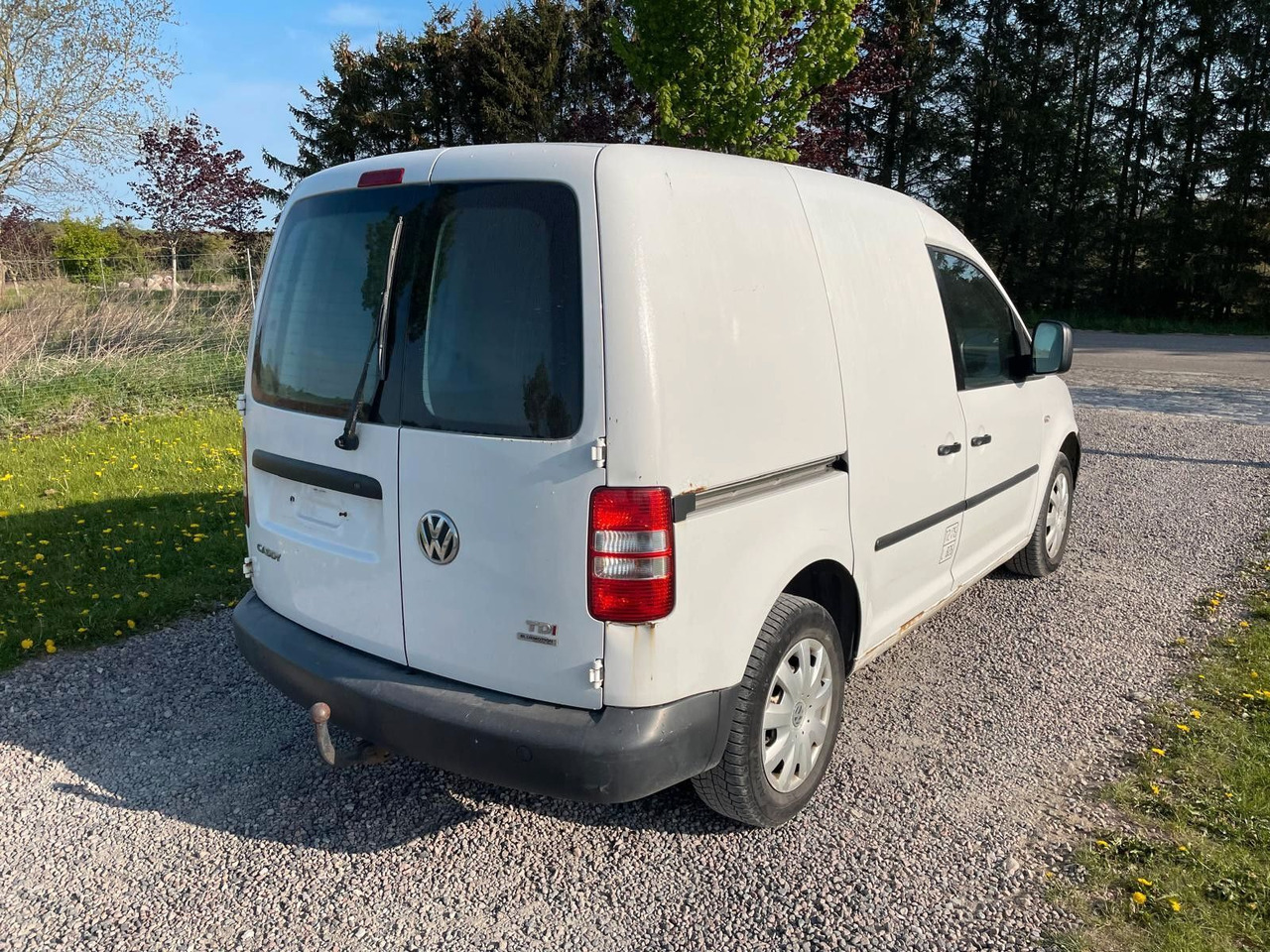 Volkswagen Caddy Kasten Kombi BMT 1.6 TDI - Voiture: photos 5 Volkswagen Caddy Kasten Kombi BMT 1.6 TDI - Voiture: photos 5
