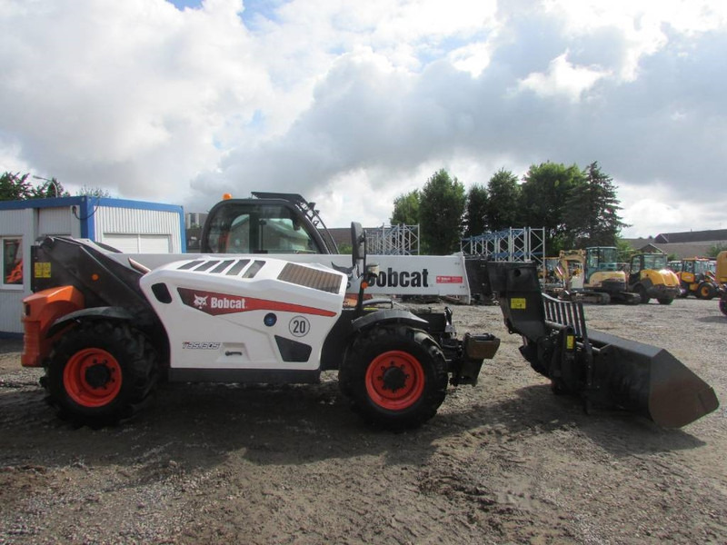 Bobcat T35.130 SB Teleskoplader 47.500 EUR - Chariot télescopique: photos 5 Bobcat T35.130 SB Teleskoplader 47.500 EUR - Chariot télescopique: photos 5