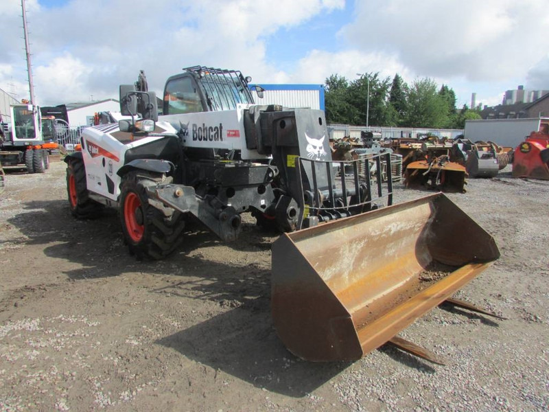 Bobcat T35.130 SB Teleskoplader 47.500 EUR - Chariot télescopique: photos 4 Bobcat T35.130 SB Teleskoplader 47.500 EUR - Chariot télescopique: photos 4