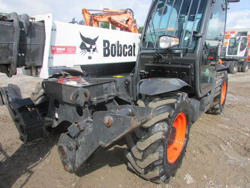 Bobcat T35.130 SB Teleskoplader 47.500 EUR - Chariot télescopique: photos 3 Bobcat T35.130 SB Teleskoplader 47.500 EUR - Chariot télescopique: photos 3