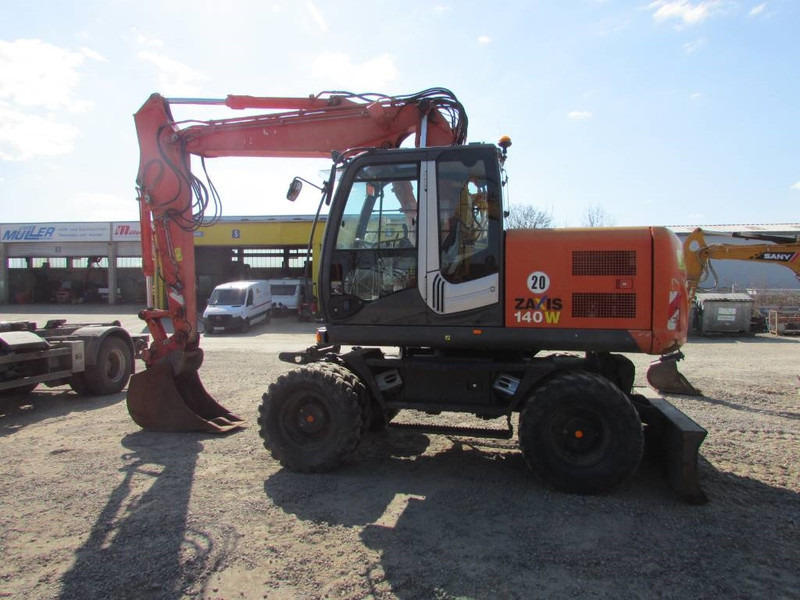 Hitachi ZX 140 W-3 Mobilbagger 43.000 EUR / Klima - Pelle sur pneus: photos 2 Hitachi ZX 140 W-3 Mobilbagger 43.000 EUR / Klima - Pelle sur pneus: photos 2