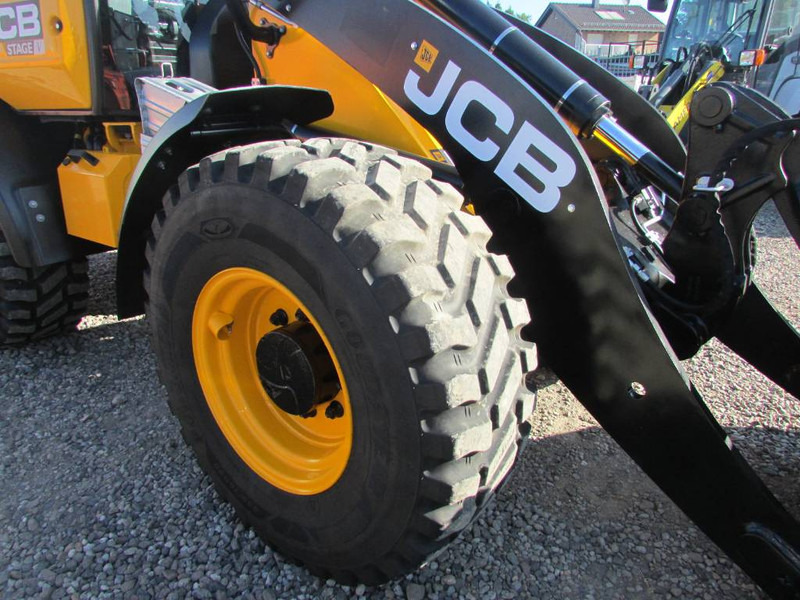 JCB 409 Radlader 46.500 EUR - Chargeuse sur pneus: photos 2 JCB 409 Radlader 46.500 EUR - Chargeuse sur pneus: photos 2