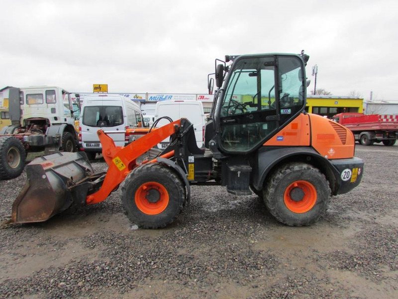 Komatsu WA 80-6 Radlader 26.000 EUR - Chargeuse sur pneus: photos 4 Komatsu WA 80-6 Radlader 26.000 EUR - Chargeuse sur pneus: photos 4