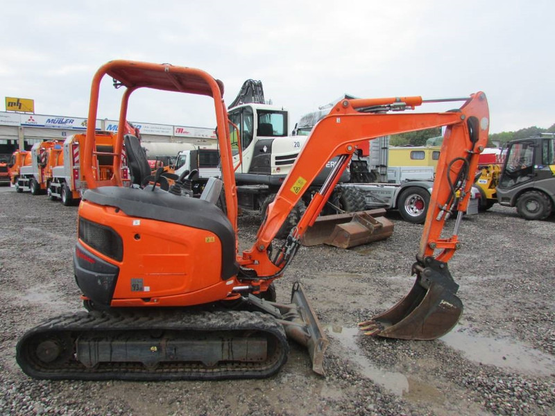 Kubota U 27-4 Canopy Minibagger 18.000 EUR - Mini pelle: photos 4 Kubota U 27-4 Canopy Minibagger 18.000 EUR - Mini pelle: photos 4
