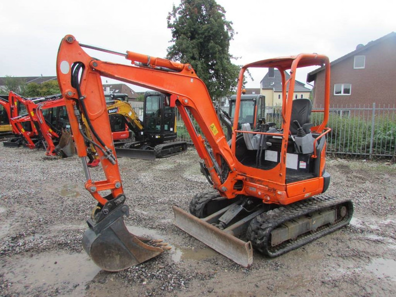 Kubota U 27-4 Canopy Minibagger 18.000 EUR - Mini pelle: photos 2 Kubota U 27-4 Canopy Minibagger 18.000 EUR - Mini pelle: photos 2