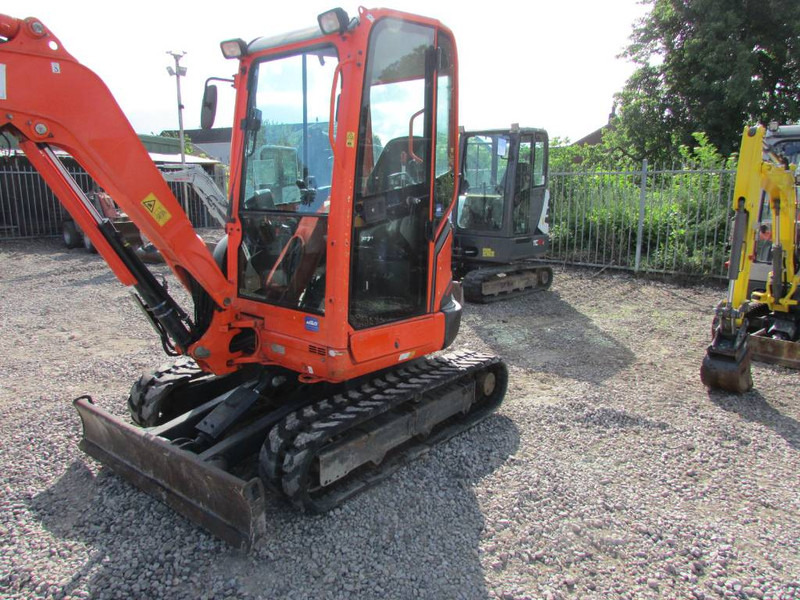 Kubota U 27-4 Minibagger 21.500 EUR - Mini pelle: photos 2 Kubota U 27-4 Minibagger 21.500 EUR - Mini pelle: photos 2