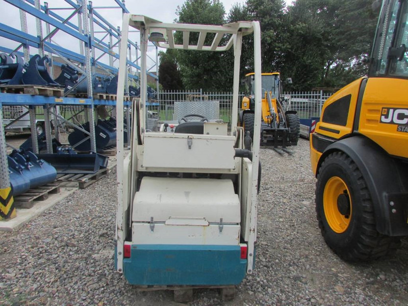 TENNANT 6200U01 964 Kehrmaschine 1.000 EUR - Balayeuse de voirie: photos 5 TENNANT 6200U01 964 Kehrmaschine 1.000 EUR - Balayeuse de voirie: photos 5