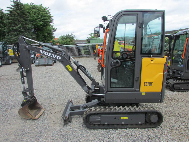Volvo EC 18 E Minibagger 23.500 EUR - Mini pelle: photos 1 Volvo EC 18 E Minibagger 23.500 EUR - Mini pelle: photos 1
