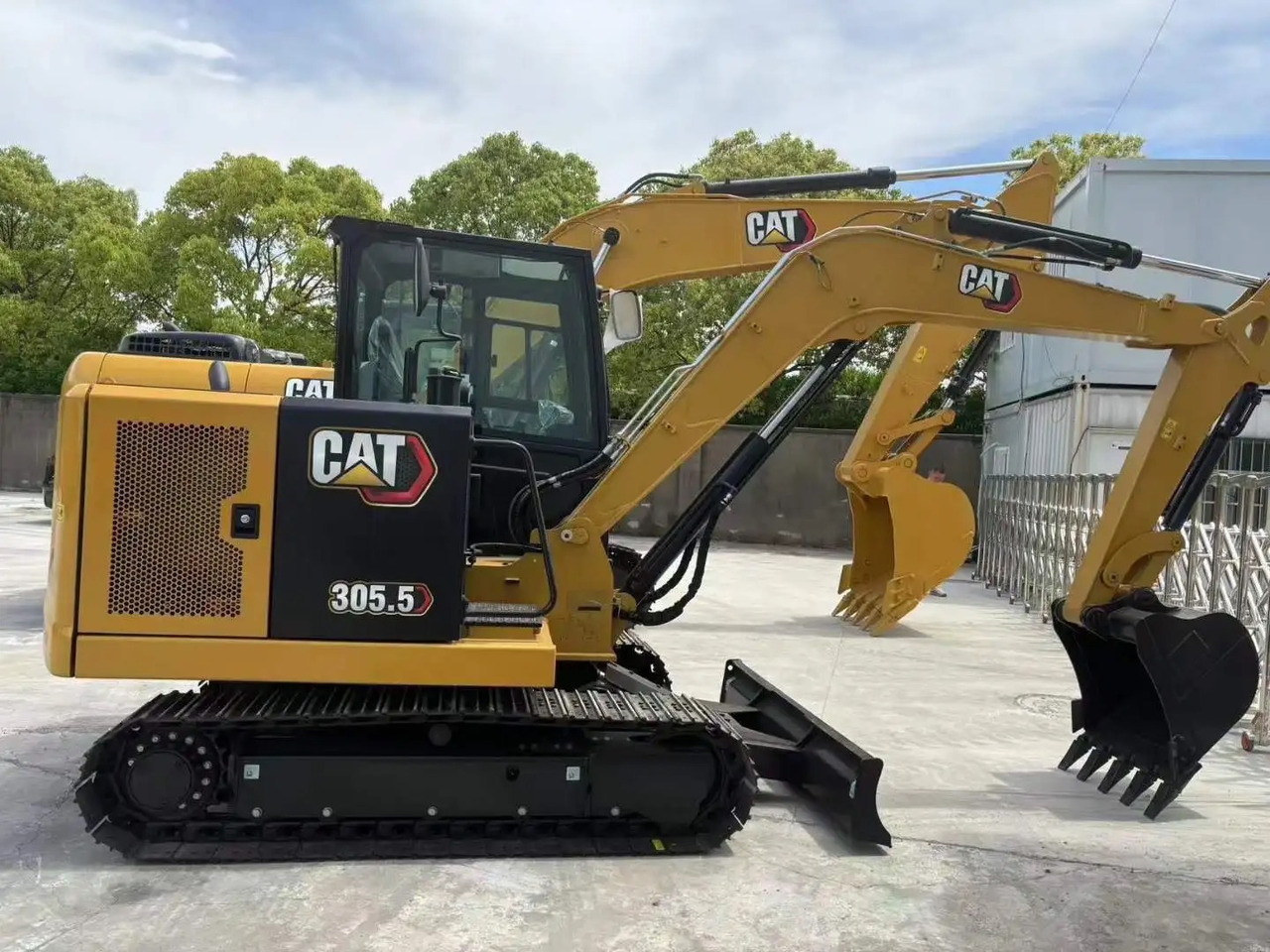 CAT 305.5E2 - Mini pelle: photos 1 CAT 305.5E2 - Mini pelle: photos 1