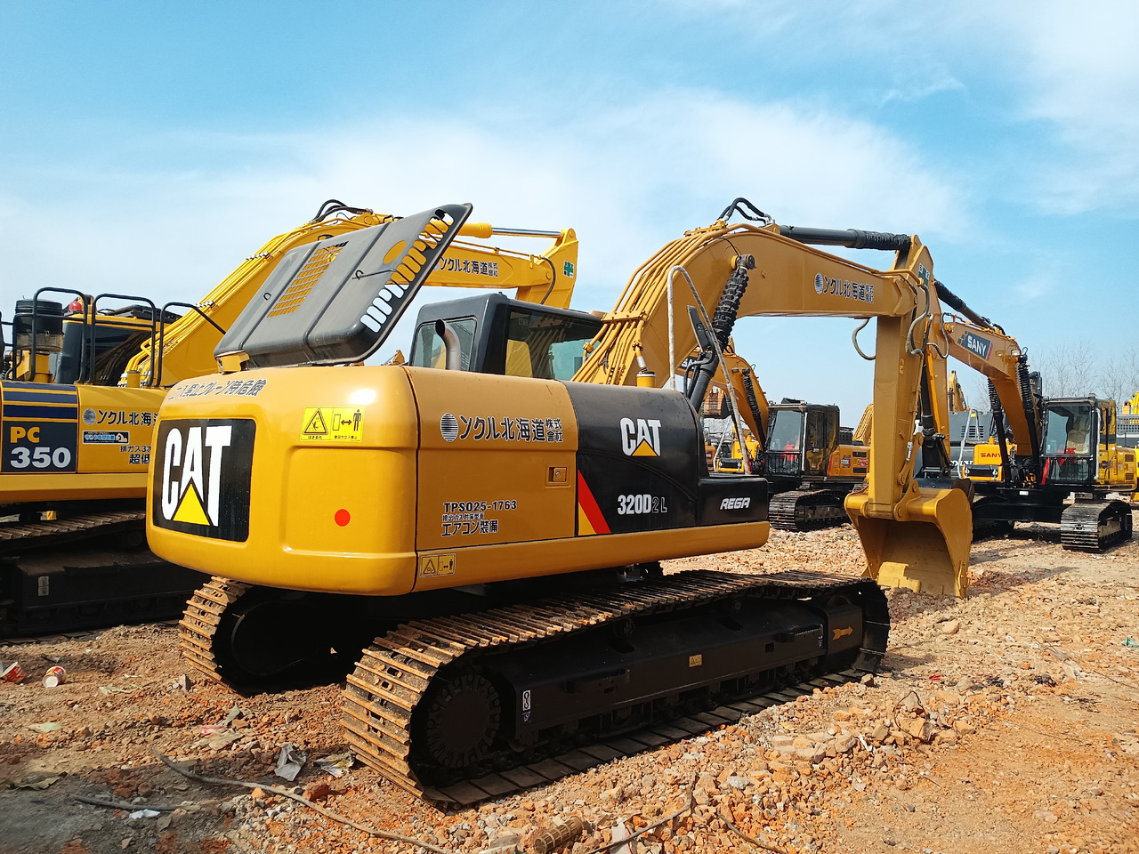 CATERPILLAR 320D2L - Pelle sur chenille: photos 1 CATERPILLAR 320D2L - Pelle sur chenille: photos 1
