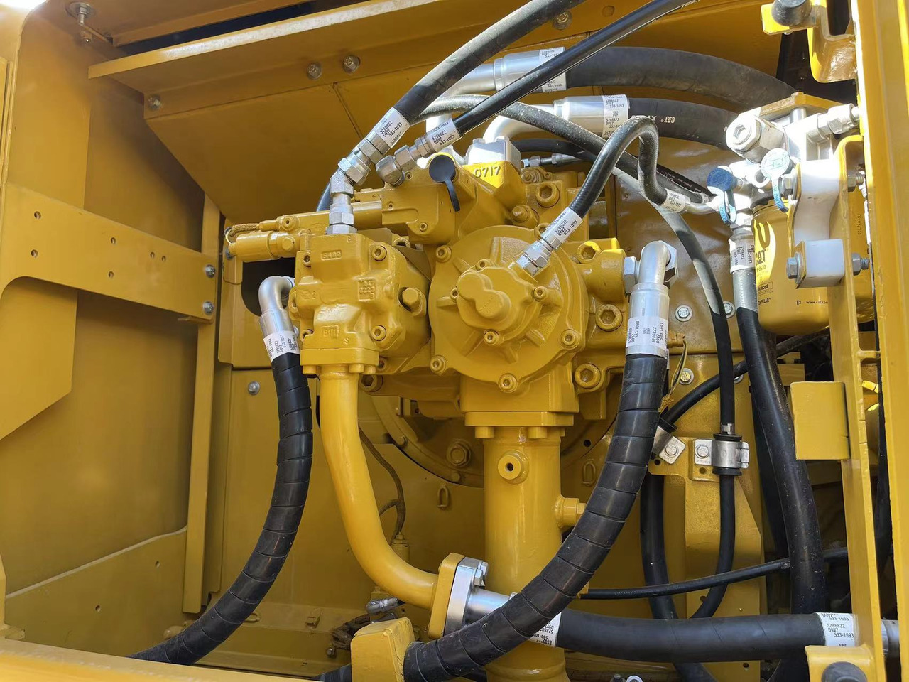 CATERPILLAR 349D2L - Pelle sur chenille: photos 4 CATERPILLAR 349D2L - Pelle sur chenille: photos 4