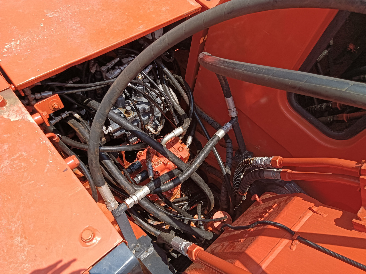 Pelle sur pneus DOOSAN 150W: photos 9