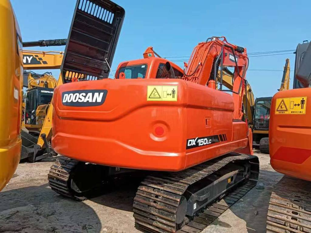 Doosan DX150 - Pelle sur chenille: photos 4 Doosan DX150 - Pelle sur chenille: photos 4