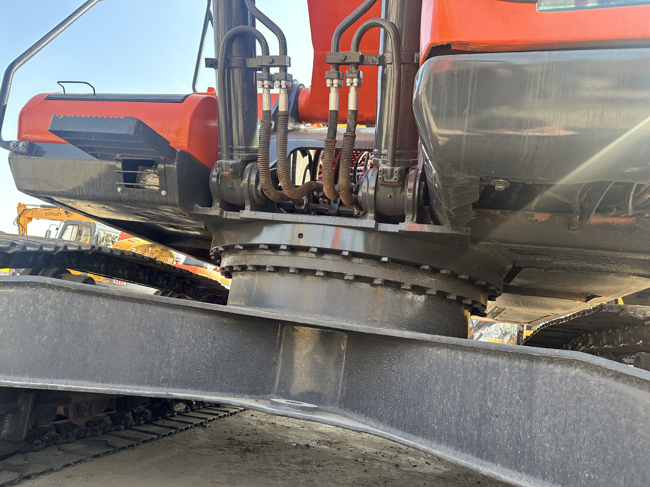 Doosan DX300-9C - Pelle sur chenille: photos 5 Doosan DX300-9C - Pelle sur chenille: photos 5