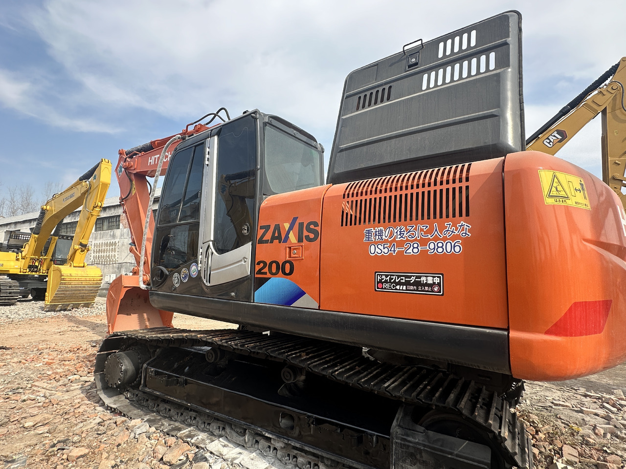 HITACHI ZX200-3 - Pelle sur chenille: photos 3 HITACHI ZX200-3 - Pelle sur chenille: photos 3