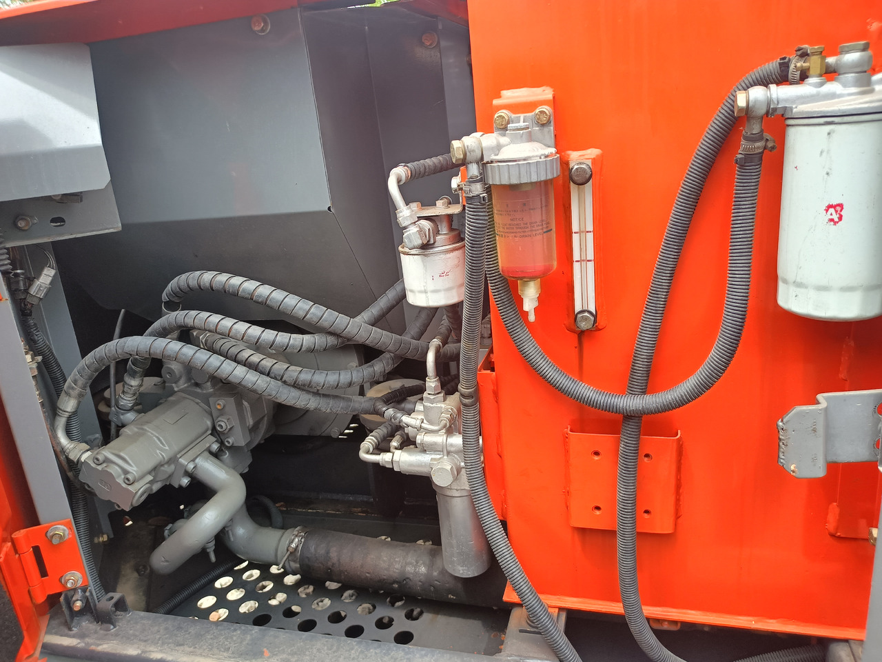 HITACHI ZX60 - Mini pelle: photos 2 HITACHI ZX60 - Mini pelle: photos 2