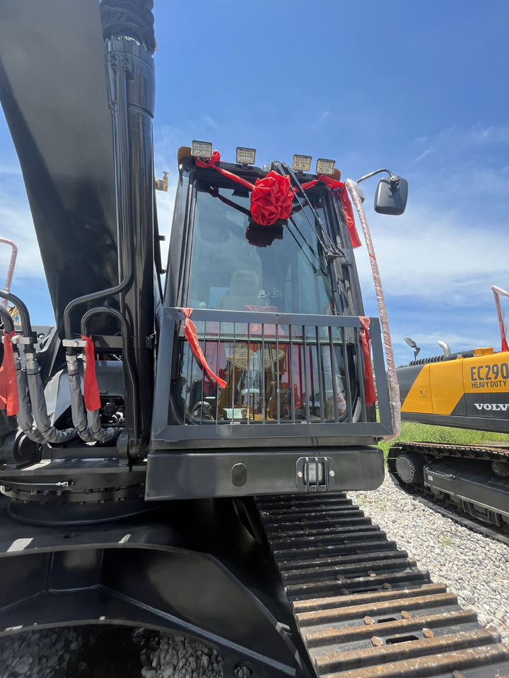 Volvo EC300DL - Pelle sur chenille: photos 3 Volvo EC300DL - Pelle sur chenille: photos 3