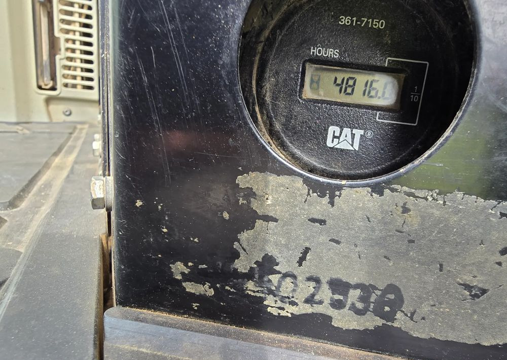 Caterpillar - Pelle sur chenille: photos 4 Caterpillar - Pelle sur chenille: photos 4