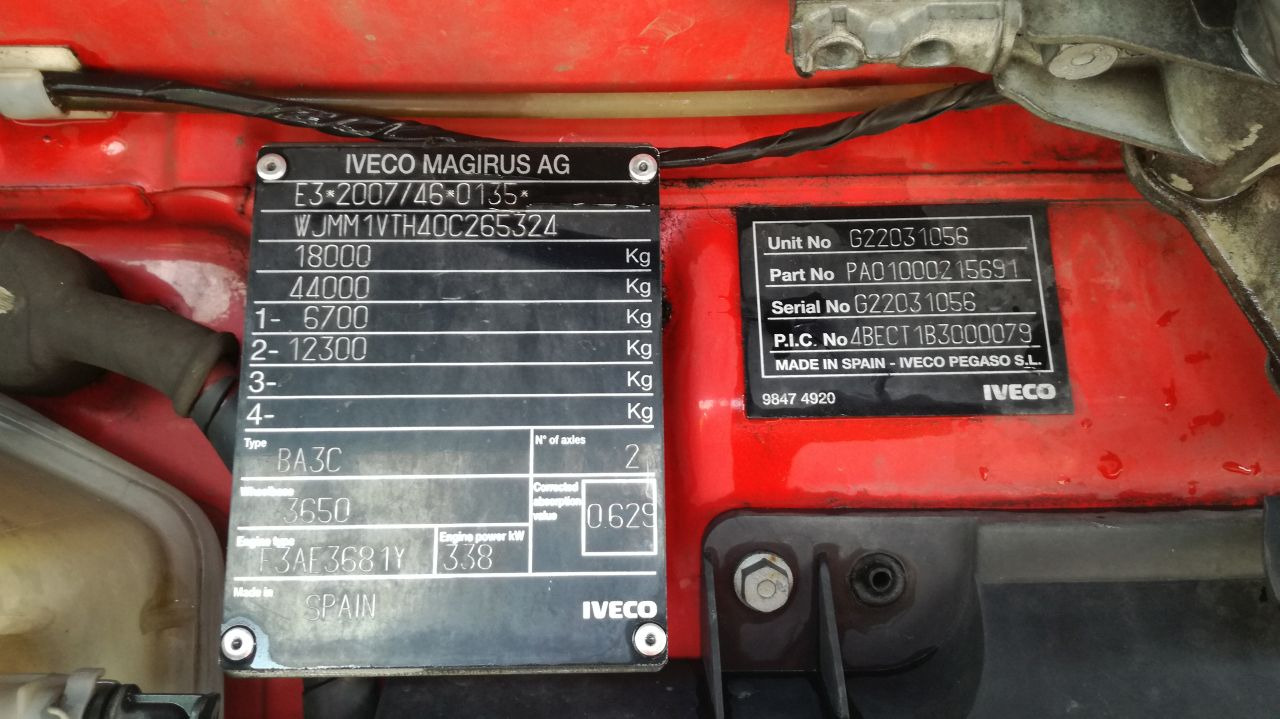 IVECO AS440T/FP-LT - Tracteur routier: photos 3 IVECO AS440T/FP-LT - Tracteur routier: photos 3