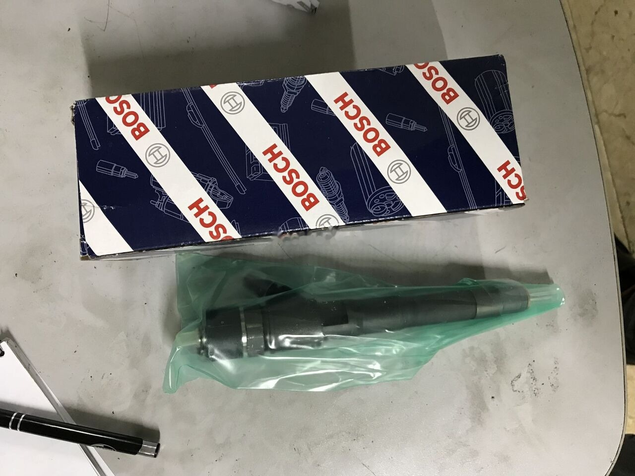 Bosch 2018 WLLA-13-H50 for Ford BOSCH automobile - Injecteur pour Voiture: photos 1 Bosch 2018 WLLA-13-H50 for Ford BOSCH automobile - Injecteur pour Voiture: photos 1