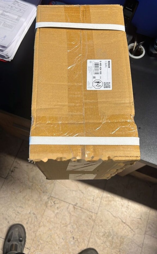 Bosch 2023 12.163 MAN 0460424150 Bosch Man - Pompe à carburant pour Camion: photos 2 Bosch 2023 12.163 MAN 0460424150 Bosch Man - Pompe à carburant pour Camion: photos 2