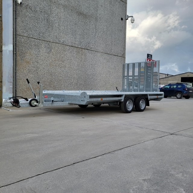 HULCO TERRAX-2 3500 - Remorque porte-engin surbaissée: photos 3 HULCO TERRAX-2 3500 - Remorque porte-engin surbaissée: photos 3