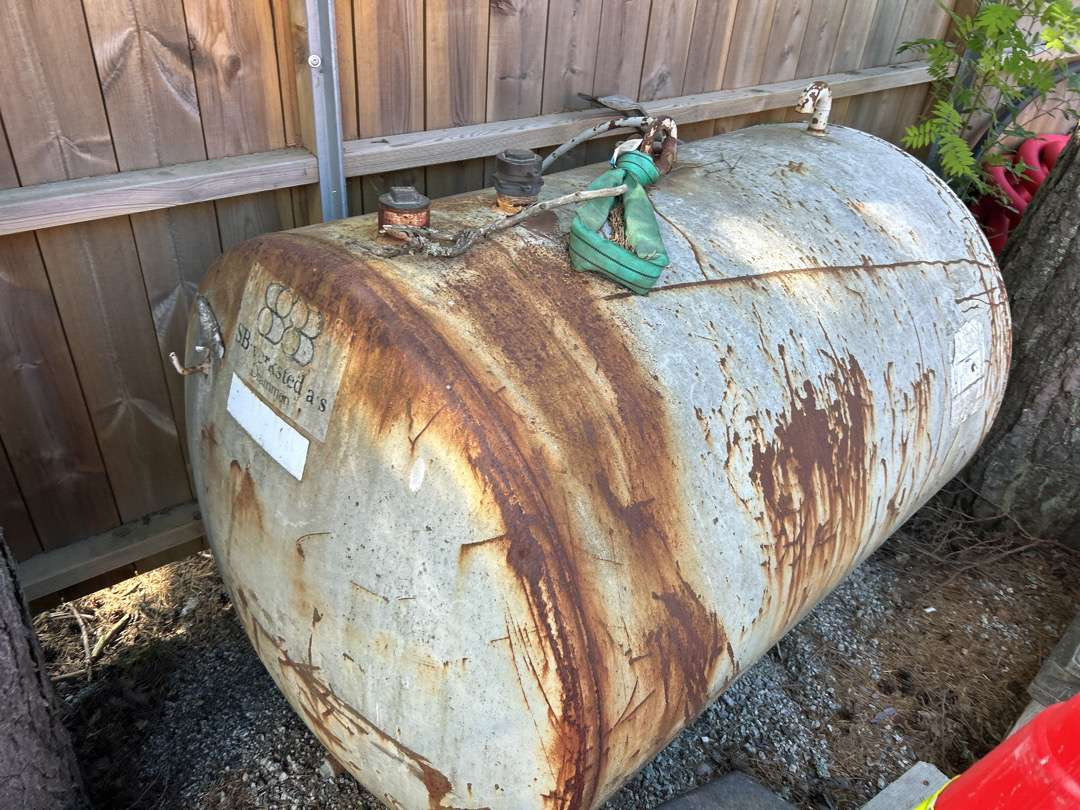 Diesel tank 1000 liter - Équipement de garage: photos 2 Diesel tank 1000 liter - Équipement de garage: photos 2