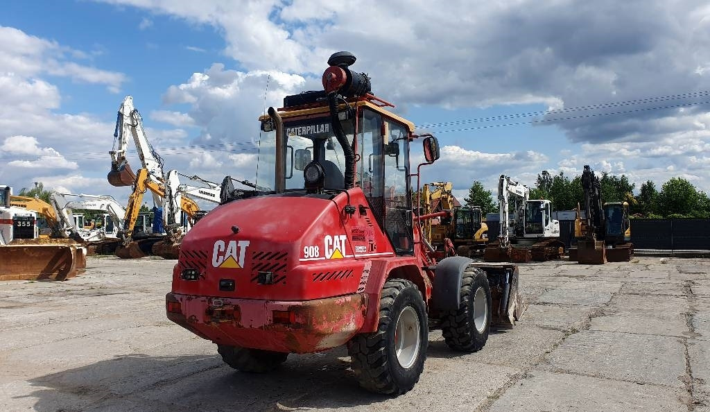 CAT 908 - Chargeuse sur pneus: photos 5 CAT 908 - Chargeuse sur pneus: photos 5