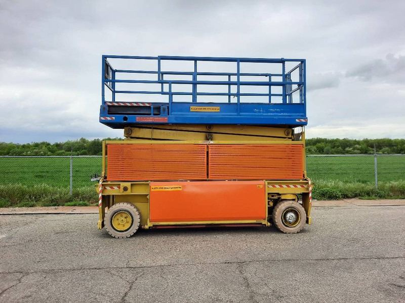 Gsl LIFTLUX S205 E12 22.5M SCISSOR LIFT | 3 UNITS - Nacelle ciseaux: photos 2 Gsl LIFTLUX S205 E12 22.5M SCISSOR LIFT | 3 UNITS - Nacelle ciseaux: photos 2