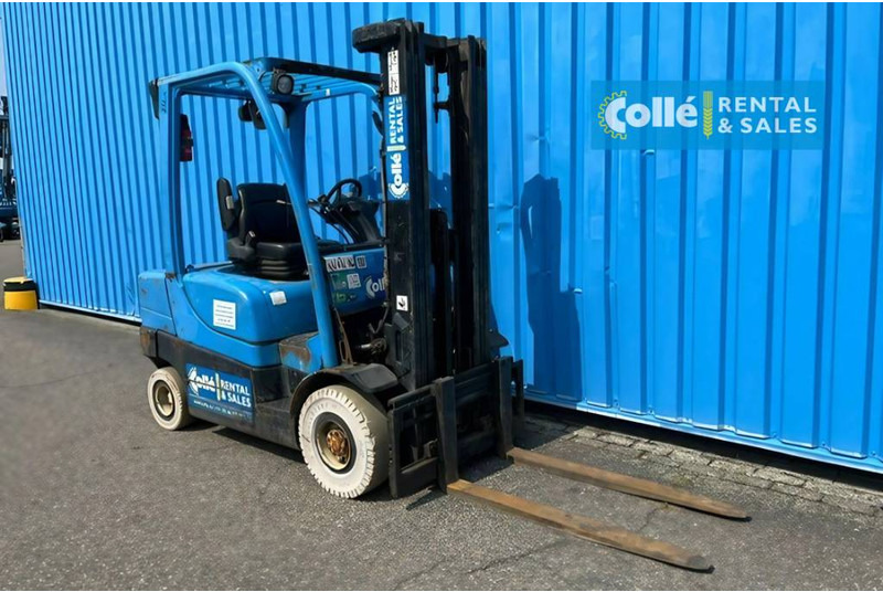 Yale GDP25 | 2015 - Chariot élévateur diesel: photos 1 Yale GDP25 | 2015 - Chariot élévateur diesel: photos 1