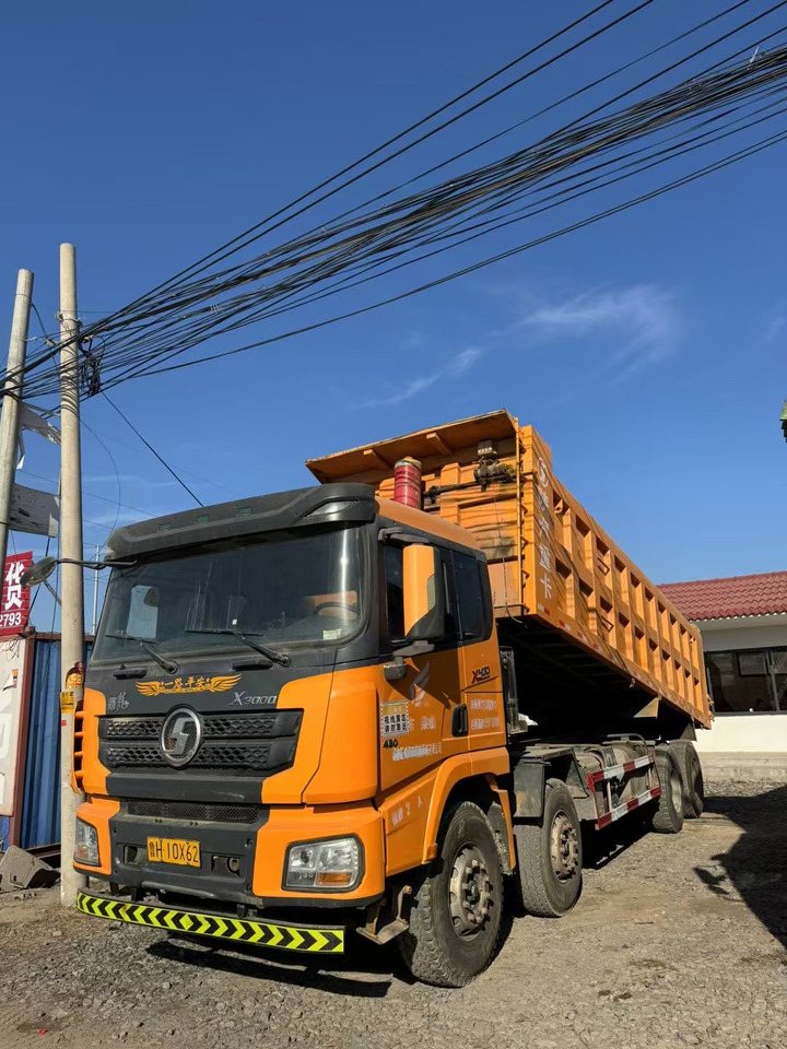 DELONG X3000 - Camion benne: photos 1 DELONG X3000 - Camion benne: photos 1