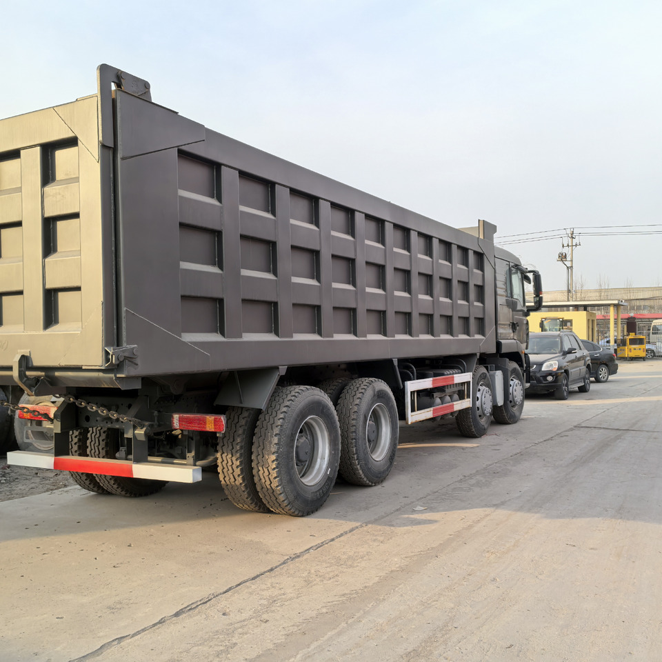 HOWO - Camion benne: photos 4 HOWO - Camion benne: photos 4